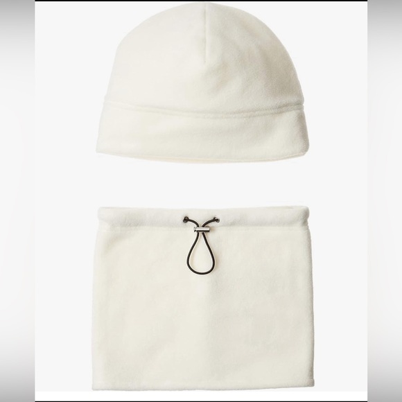 Amazon Essentials Unisex Adults' Fleece Hat and Gaiter Set, - Picture 2 of 4